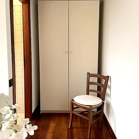 בית נופש Enzo House *
